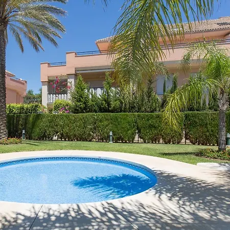 Jardines De Lunamar Beach Apartment